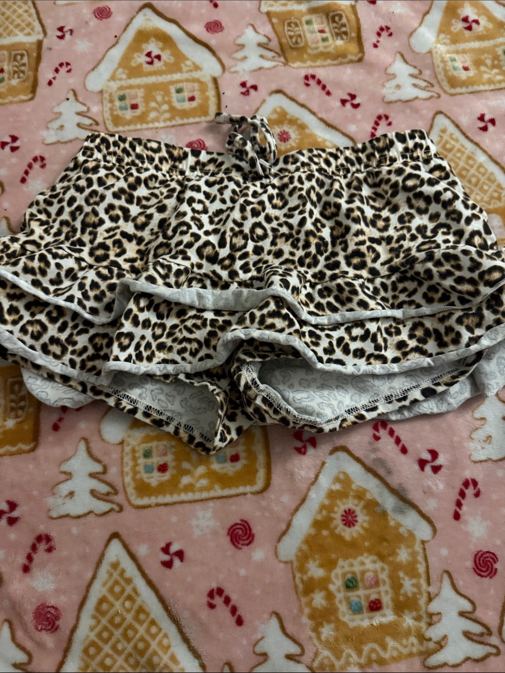 Women’s Leopard Print Ruffle Shorts - Cream/Brown